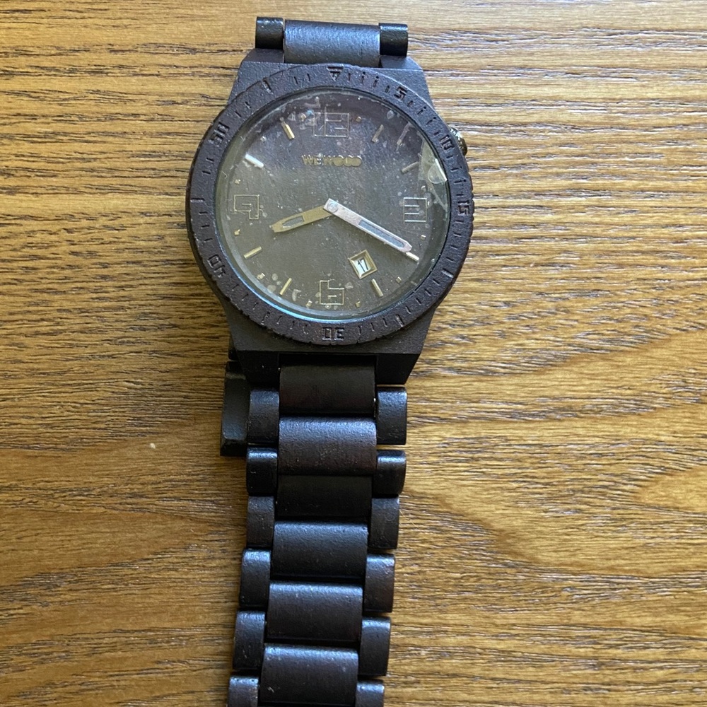 Weewood watch